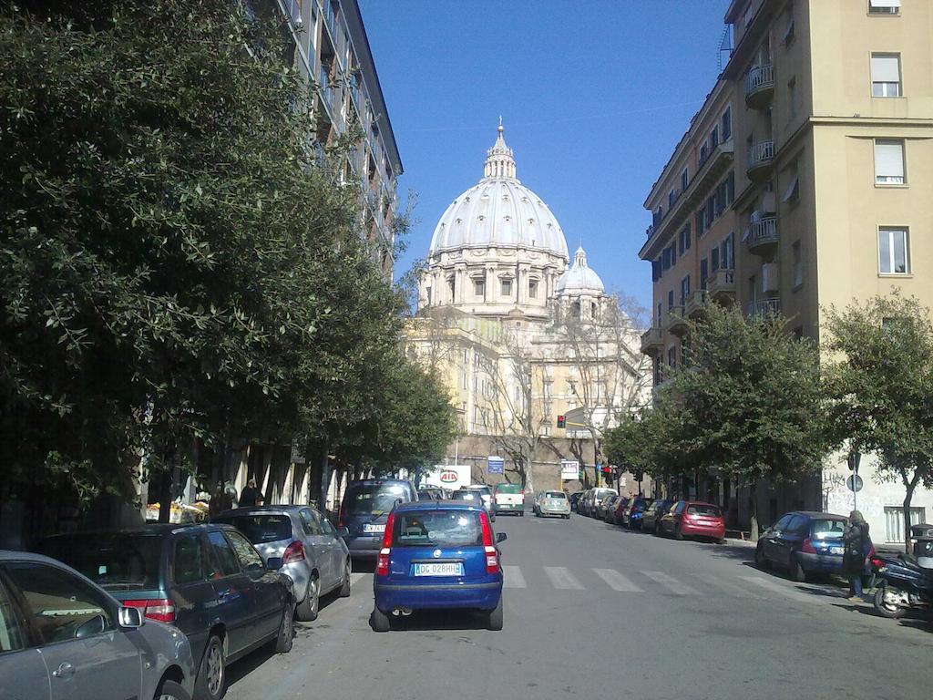 MJ Roma San Pietro Guesthouse Exterior foto